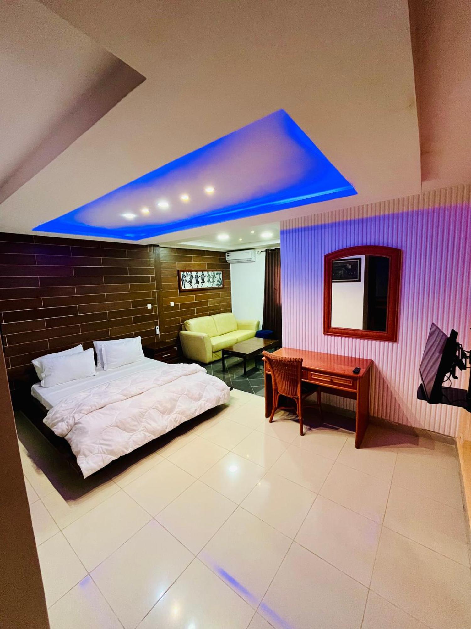 Hotel Darou Khoudoss Dakar Cameră foto